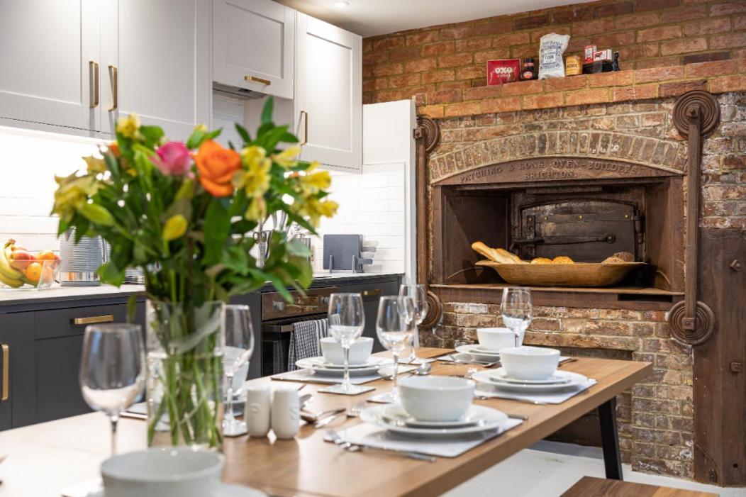 Apartament The Bakery A Renovated Gem In Central Okręg wyborczy Hove Zewnętrze zdjęcie